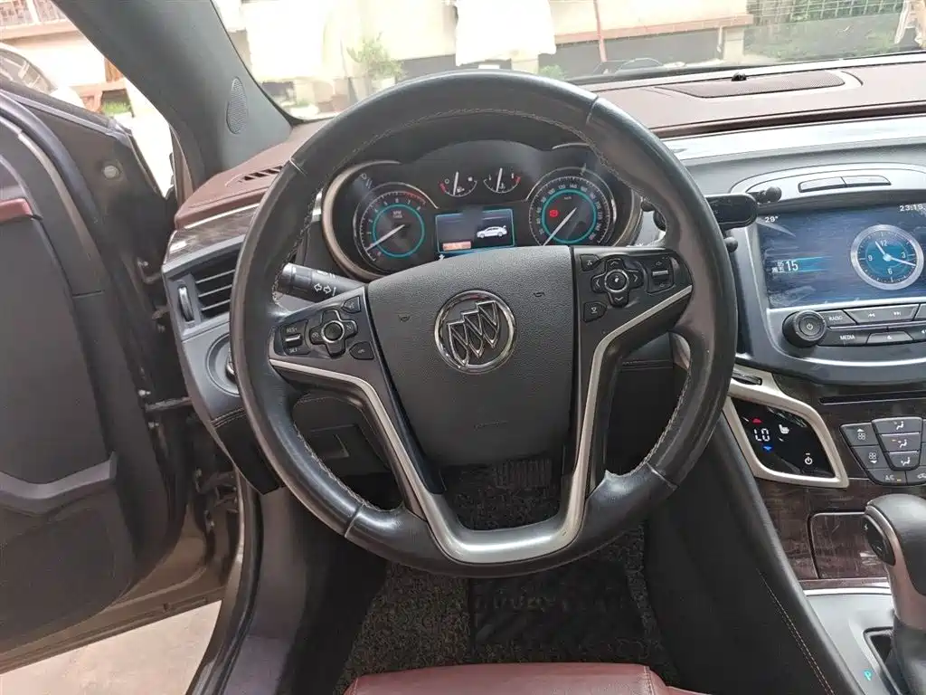 Buick LaCrosse 2013 2.4L SIDI Leading Comfort фото 3