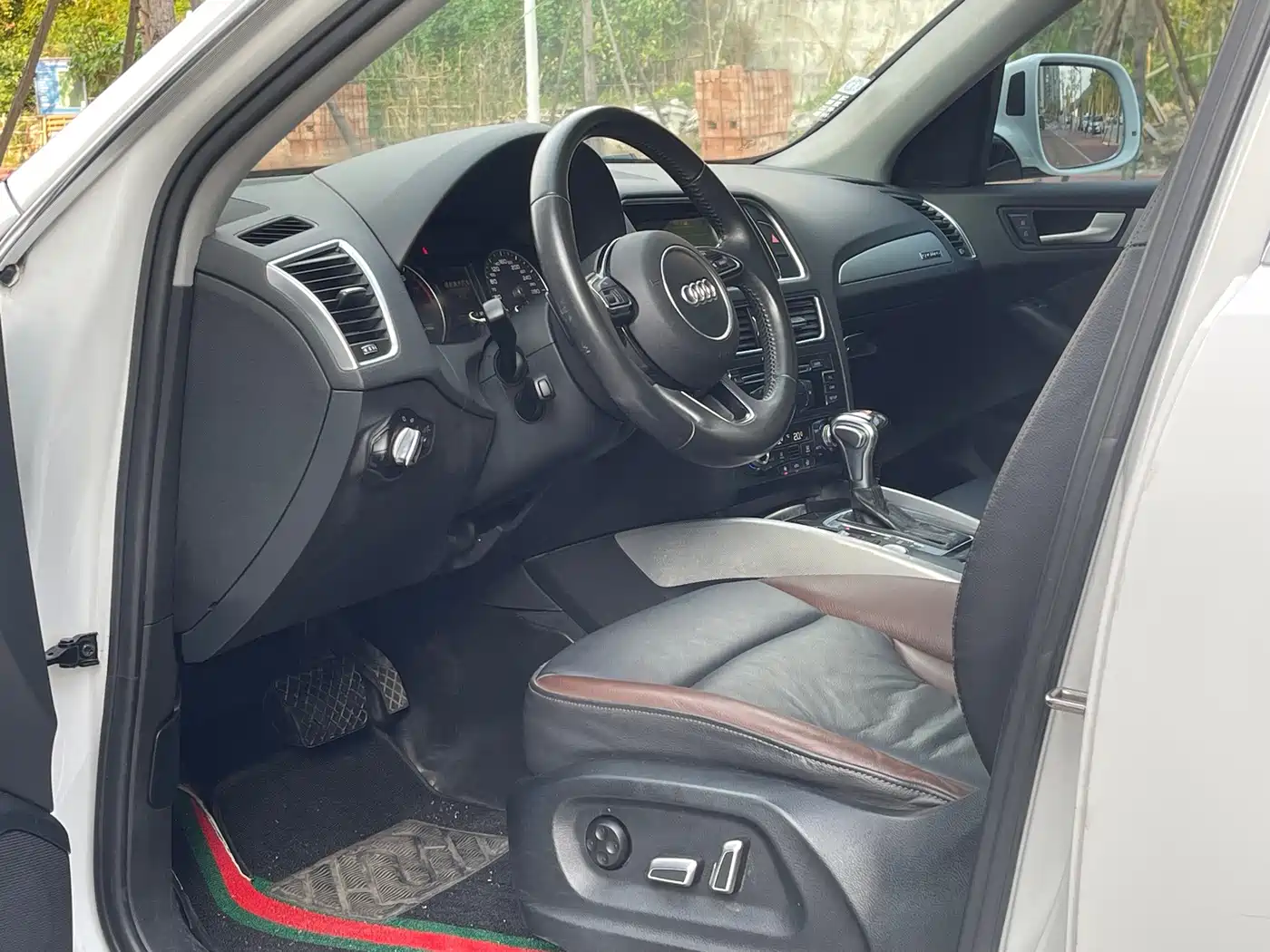 Фото 7 - Audi Q5