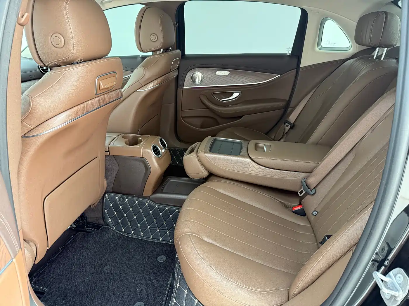 Mercedes-Benz E-Class 2019 Facelift E 300 L Fashion фото 12