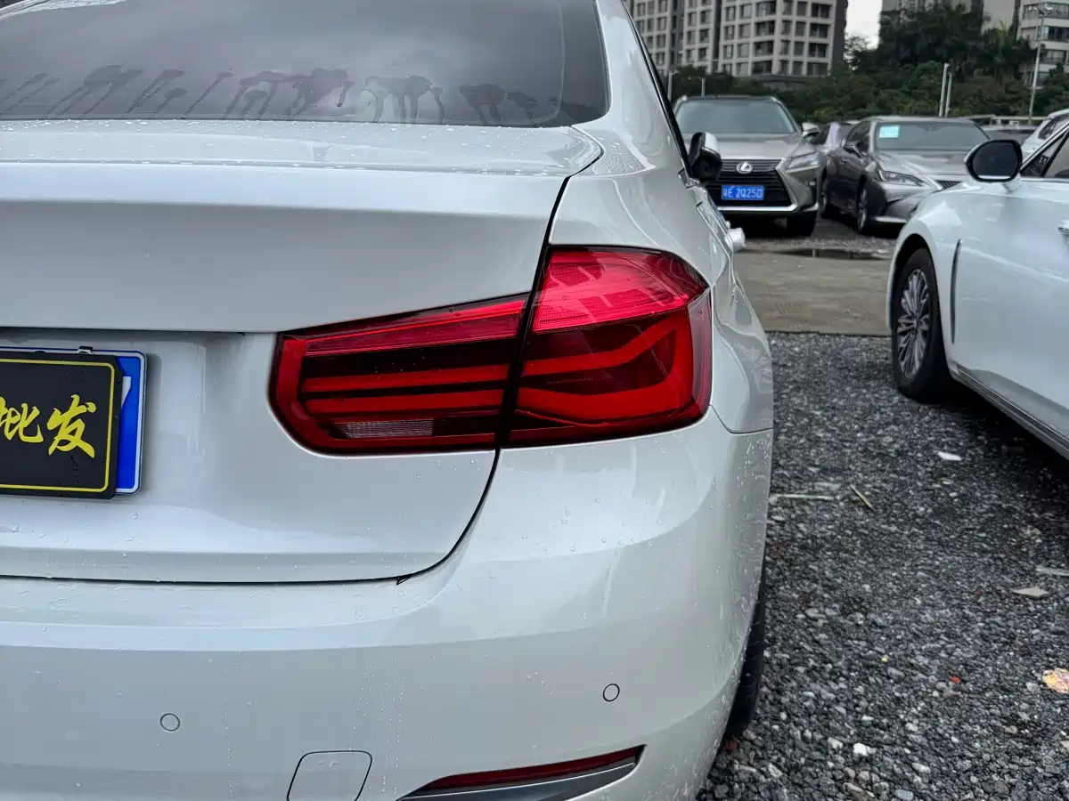 BMW 3 Series 2018 320Li Fashion Style фото 19