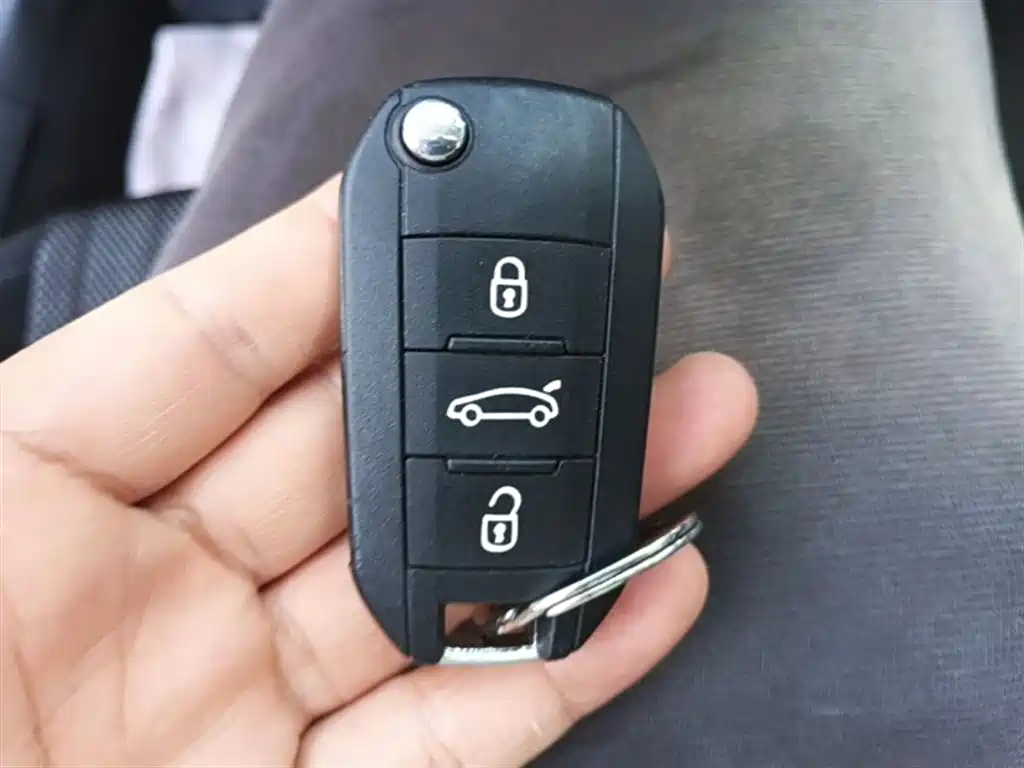 Peugeot 308S 2015 1.6T Auto Dynamic Edition фото 12