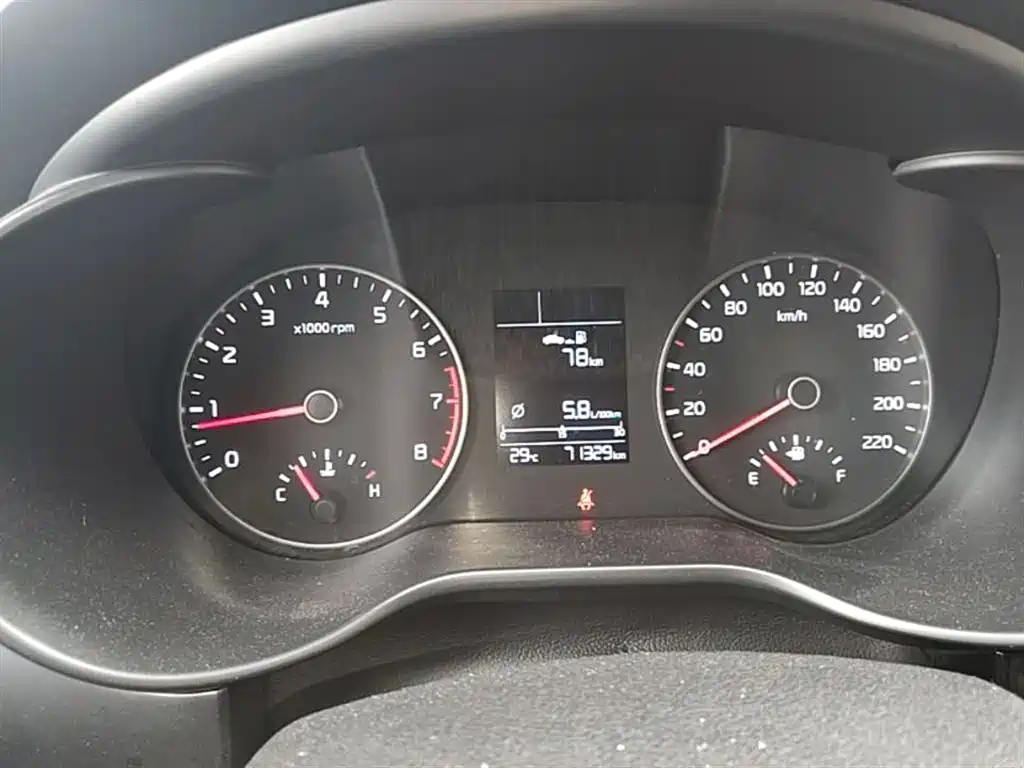 KIA K2