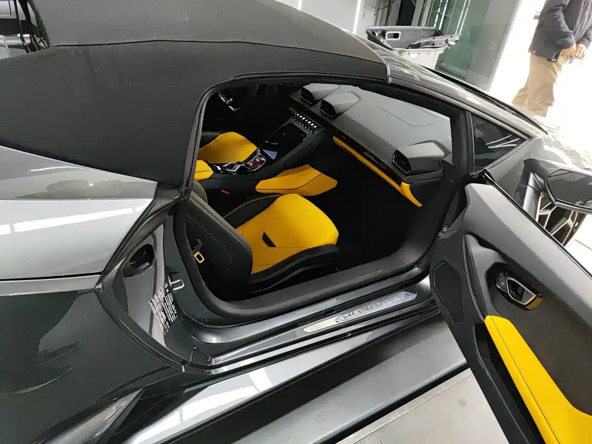 Lamborghini Huracán 2019 Huracán EVO Spyder фото 10