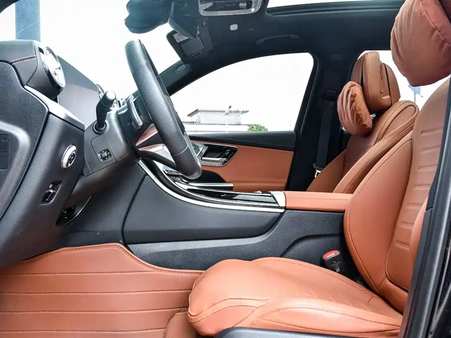 Mercedes-Benz GLC 2023 Facelift GLC 300 L 4MATIC Sport 5-Seater фото 10