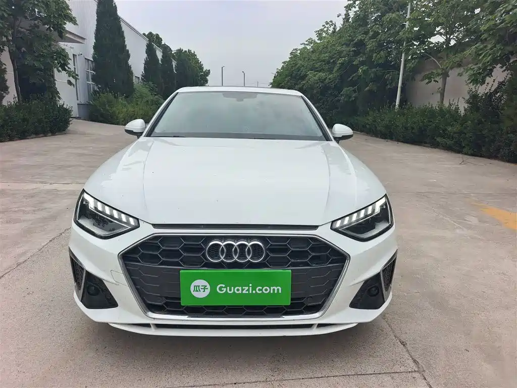 Audi A4L 2020 40 TFSI Fashion Dynamic Edition фото 3
