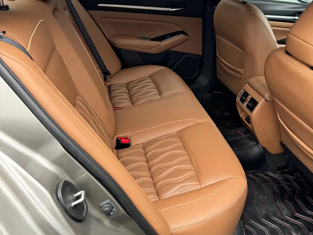 Nissan Teana 2022 2.0L XL-Upr Premium Edition фото 17
