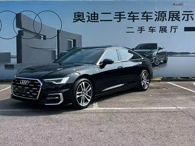 Audi A6L 40 TFSI, Люкс Драйв