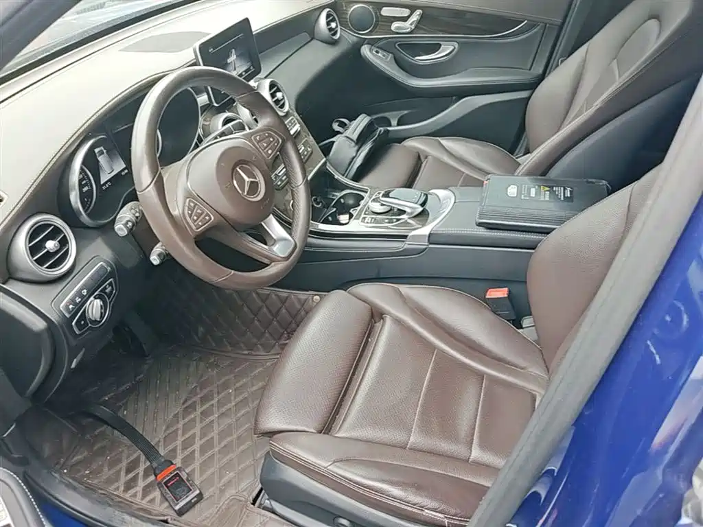 Mercedes-Benz GLC 2018 GLC 260 4MATIC Luxury фото 15