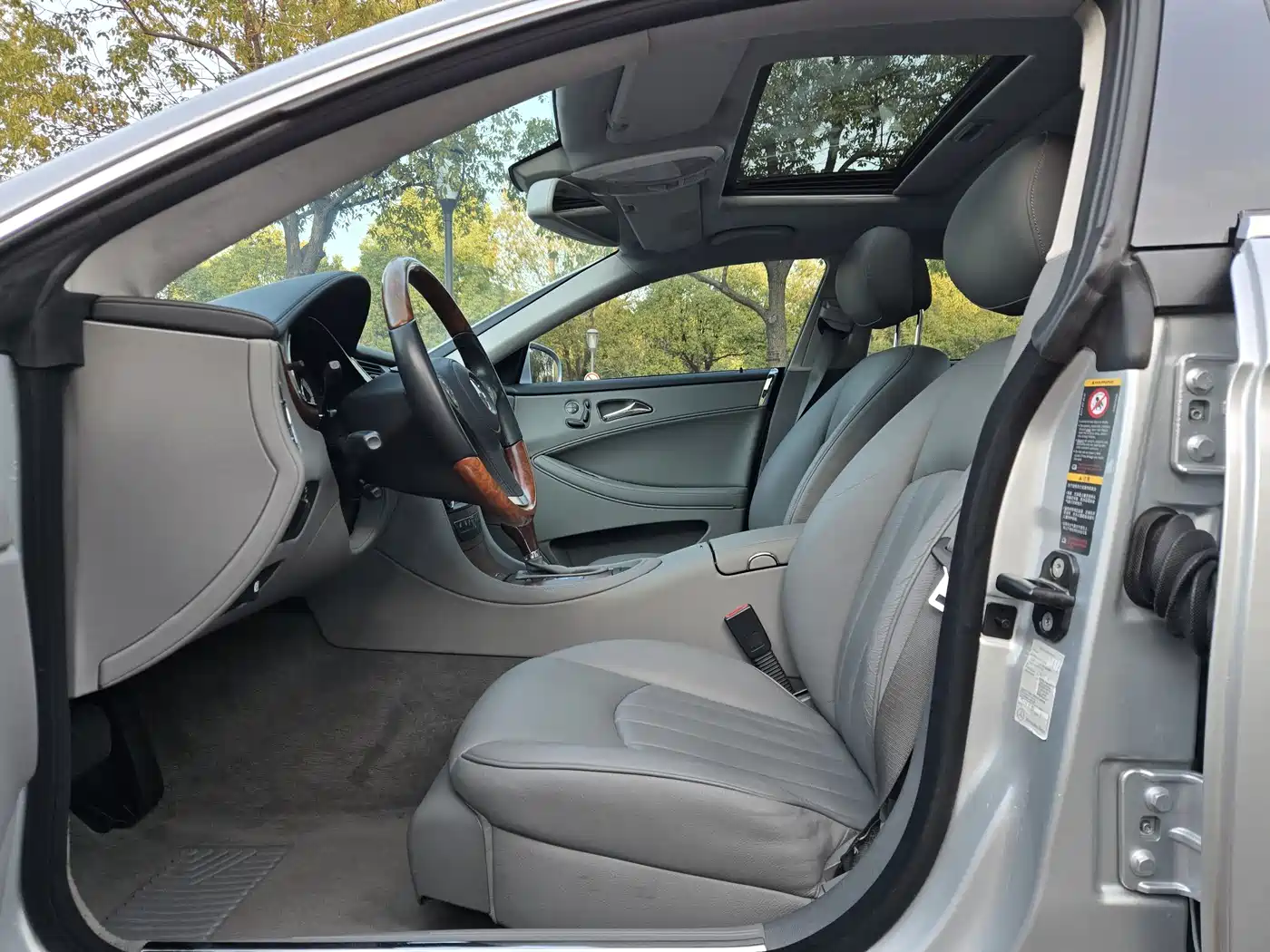 Mercedes-Benz CLS 2009 CLS 300 фото 7