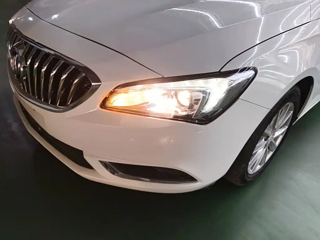 Buick Verano 2015 2015 Sedan 20T Dual-clutch Leading