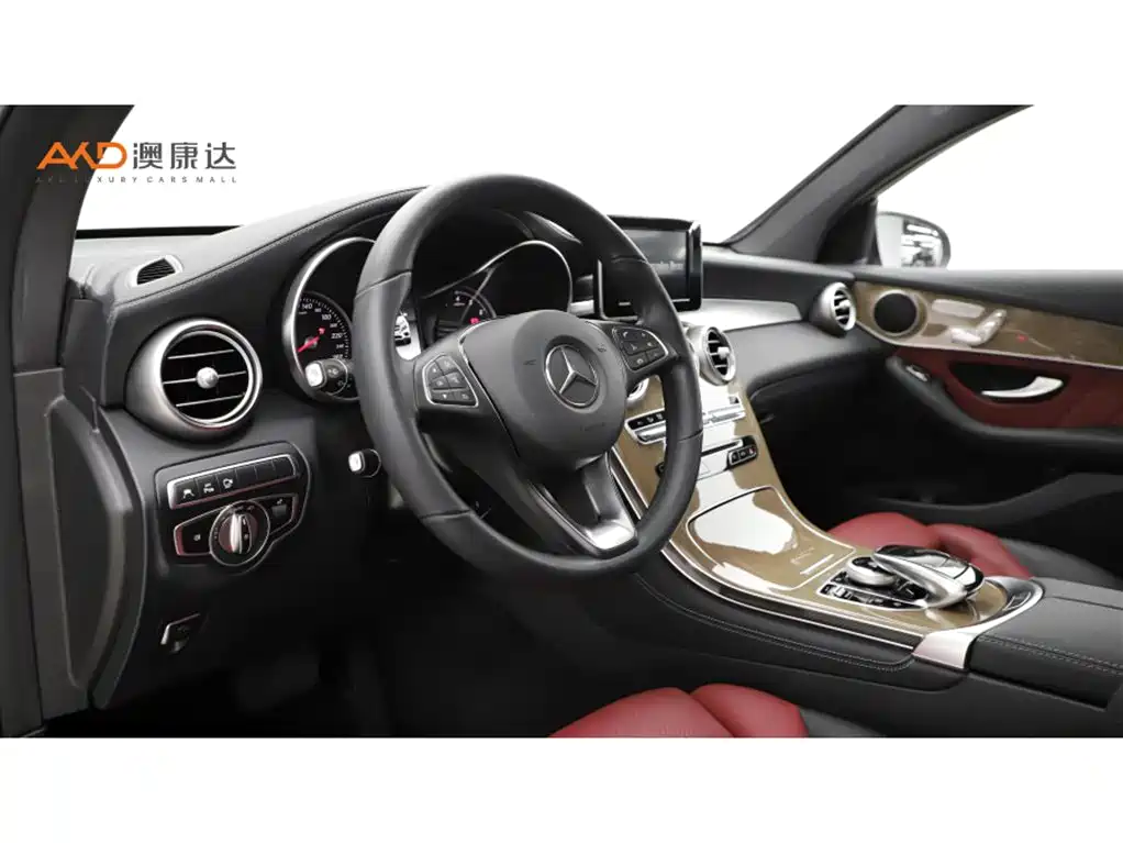 Mercedes-Benz GLC Coupe 2019 GLC 260 4MATIC Coupe SUV фото 6