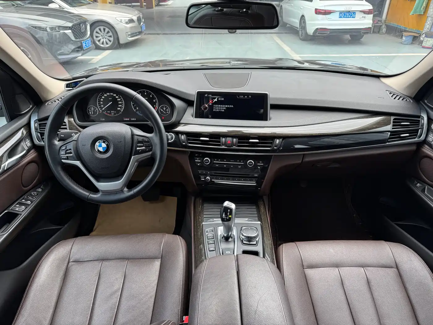 BMW X5 (Import) 2014 xDrive35i Leading фото 5