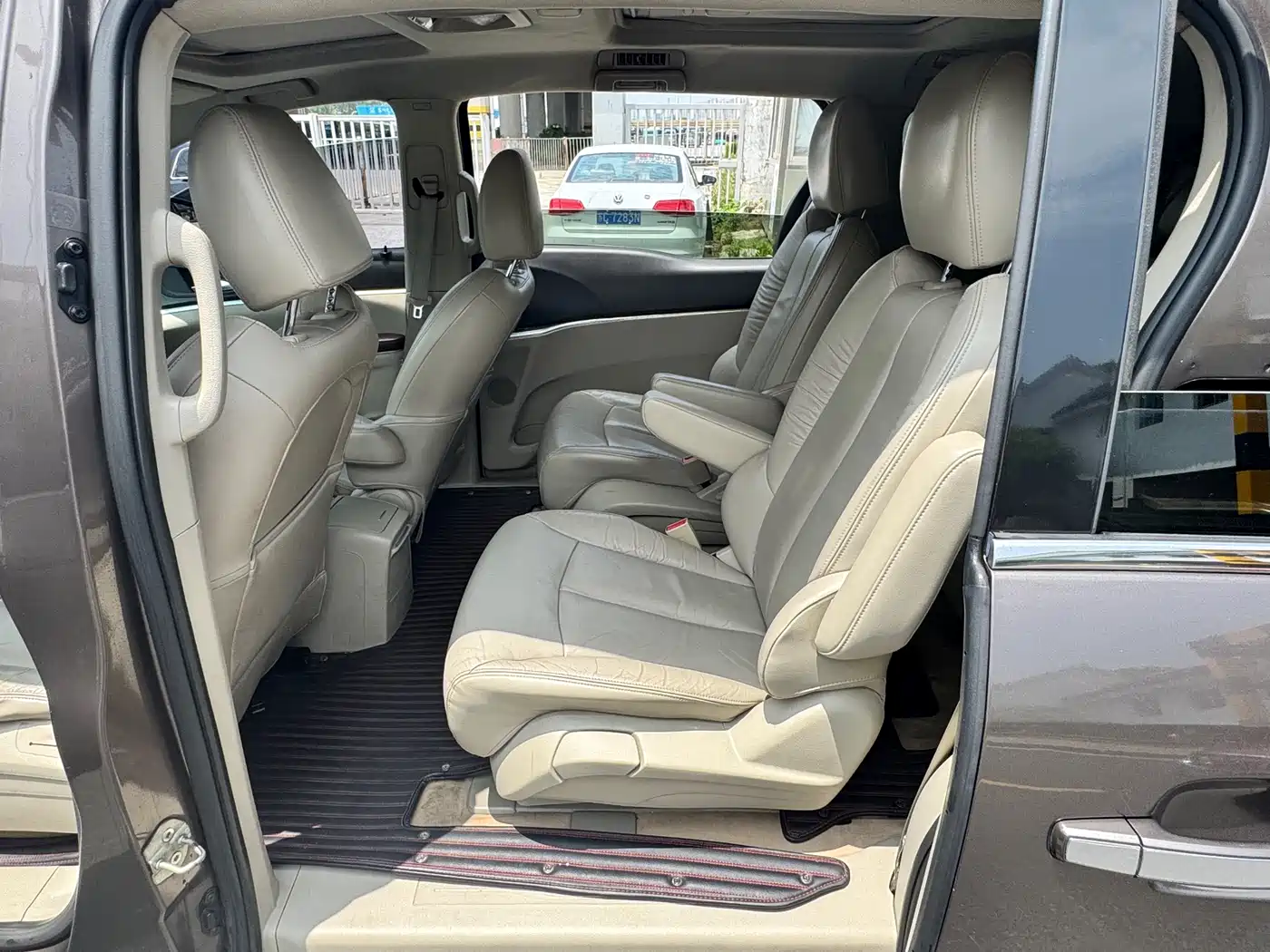 Buick GL8 2014 2.4L LT Luxury Business Executive фото 7