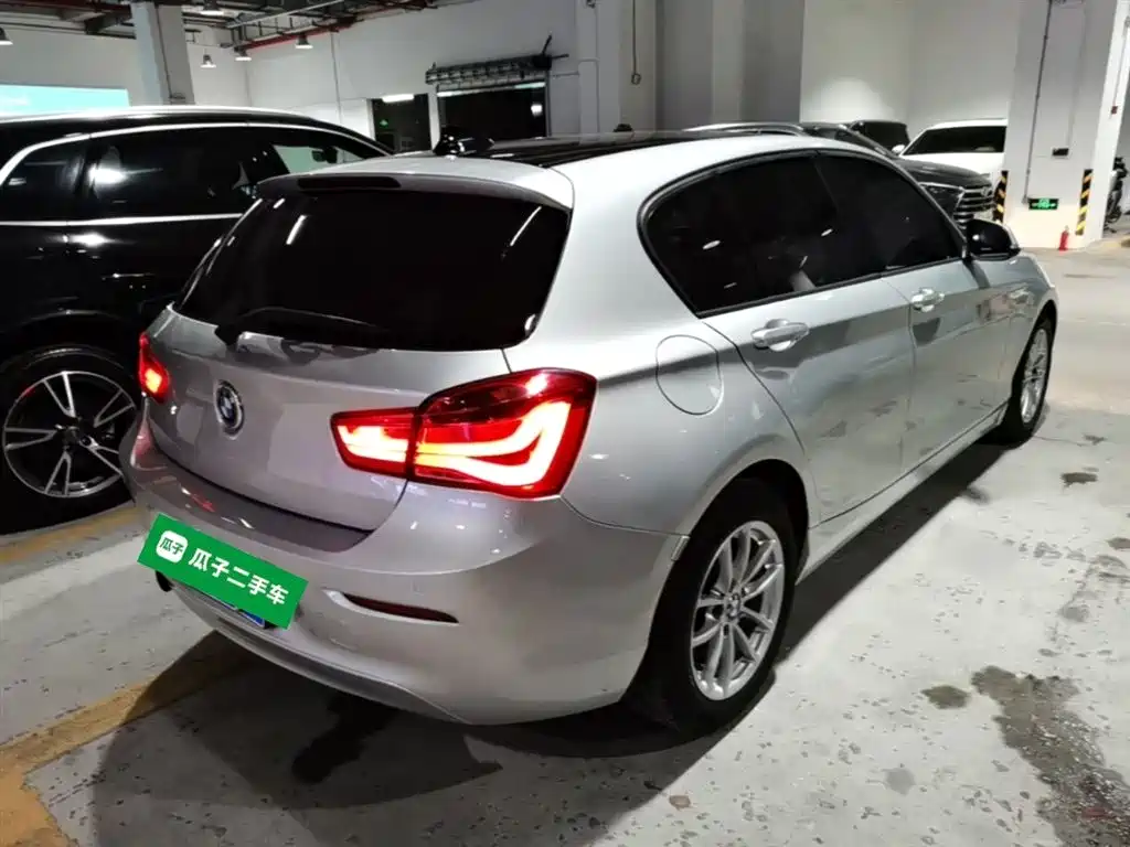 BMW 1 Series (Import) 2016 118i Leading фото 7