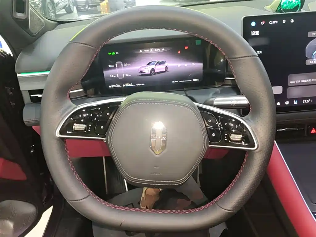 AITO Wenjie AITO M5 2025 Extended Range Ultra AWD фото 11
