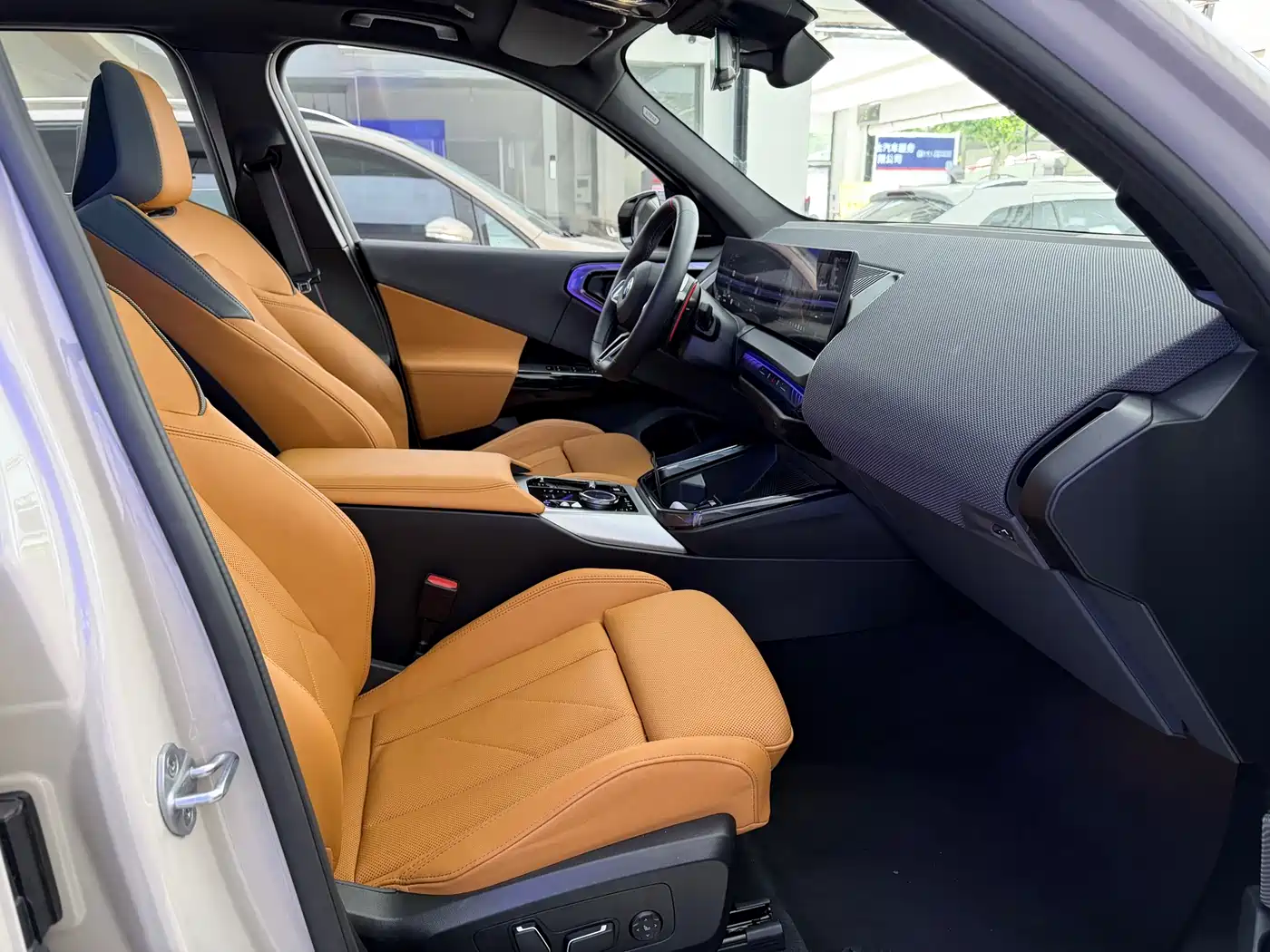 BMW X3 M50 2024 M50 xDrive фото 9