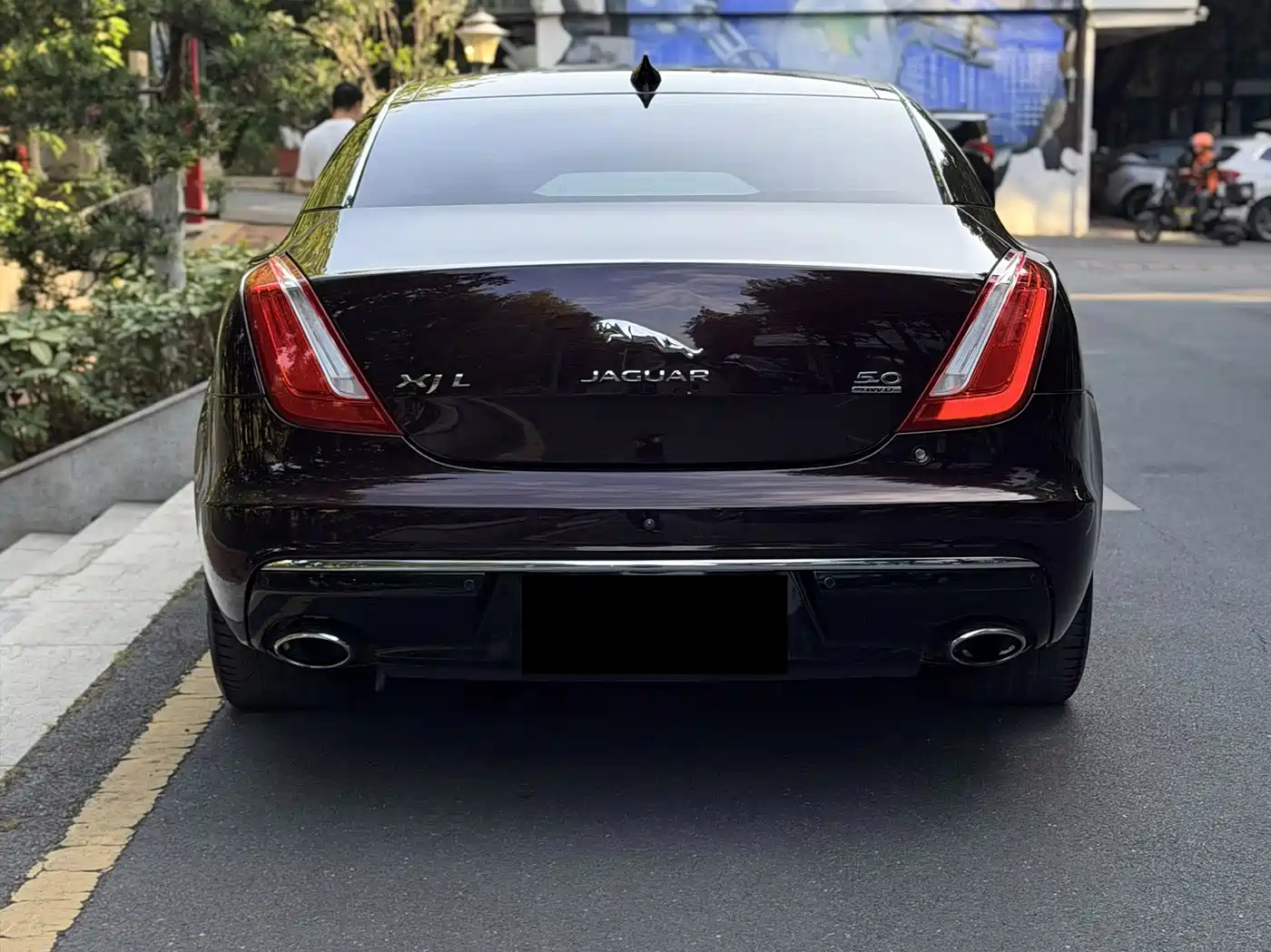 JAGUAR XJ