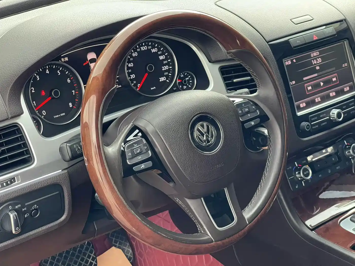 Volkswagen Touareg 2015 2011 3.0TSI Comfort