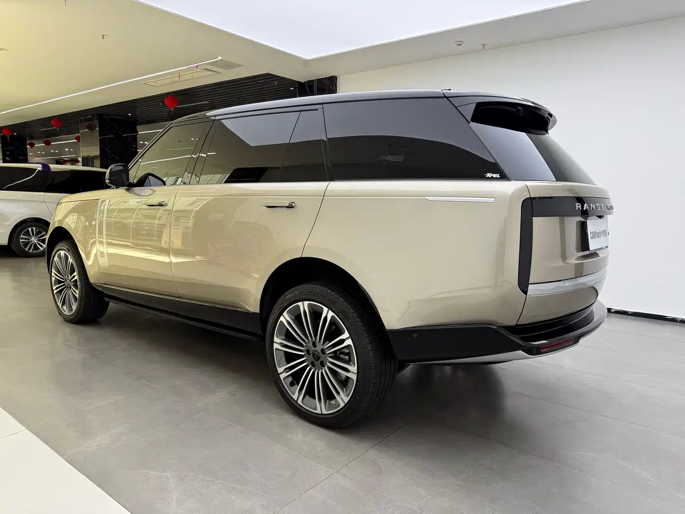 Land Rover Range Rover 2026 2026 Model 3.0 L6 400PS AB Long Wheelbase Version