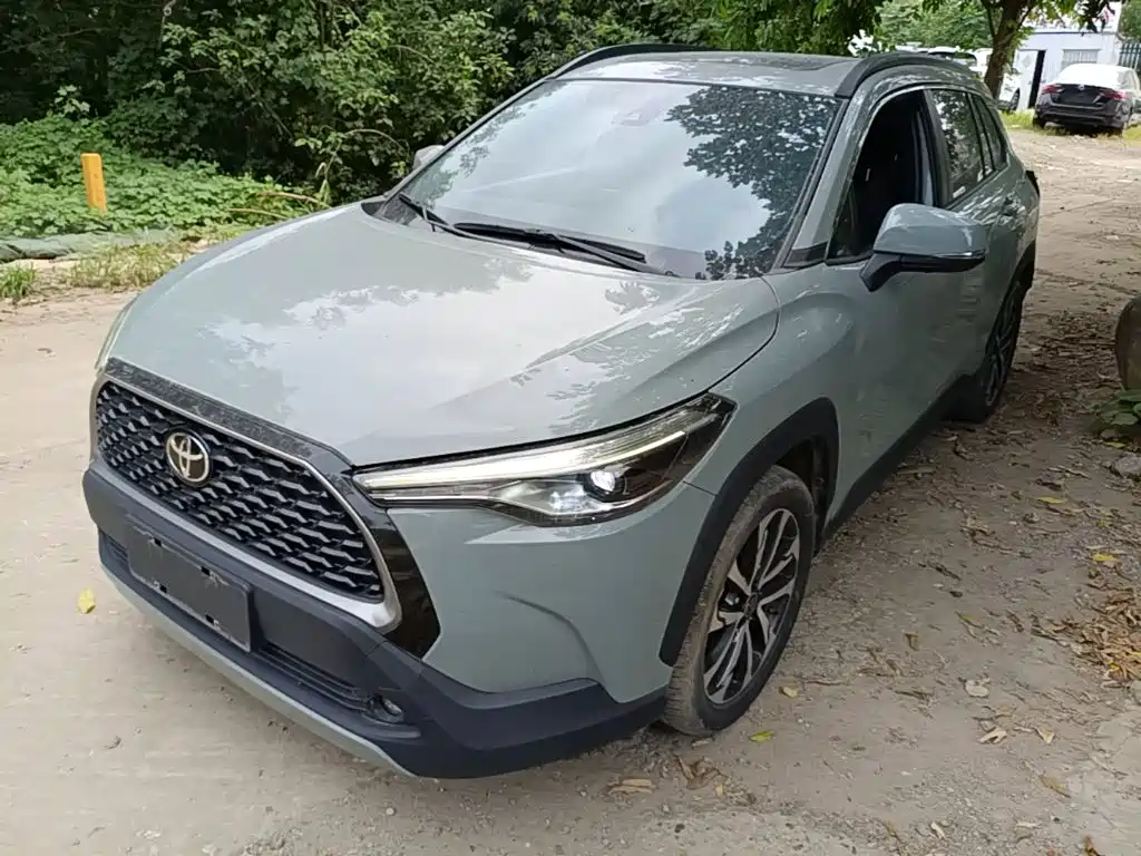 Фото 2 - Toyota Corolla Cross