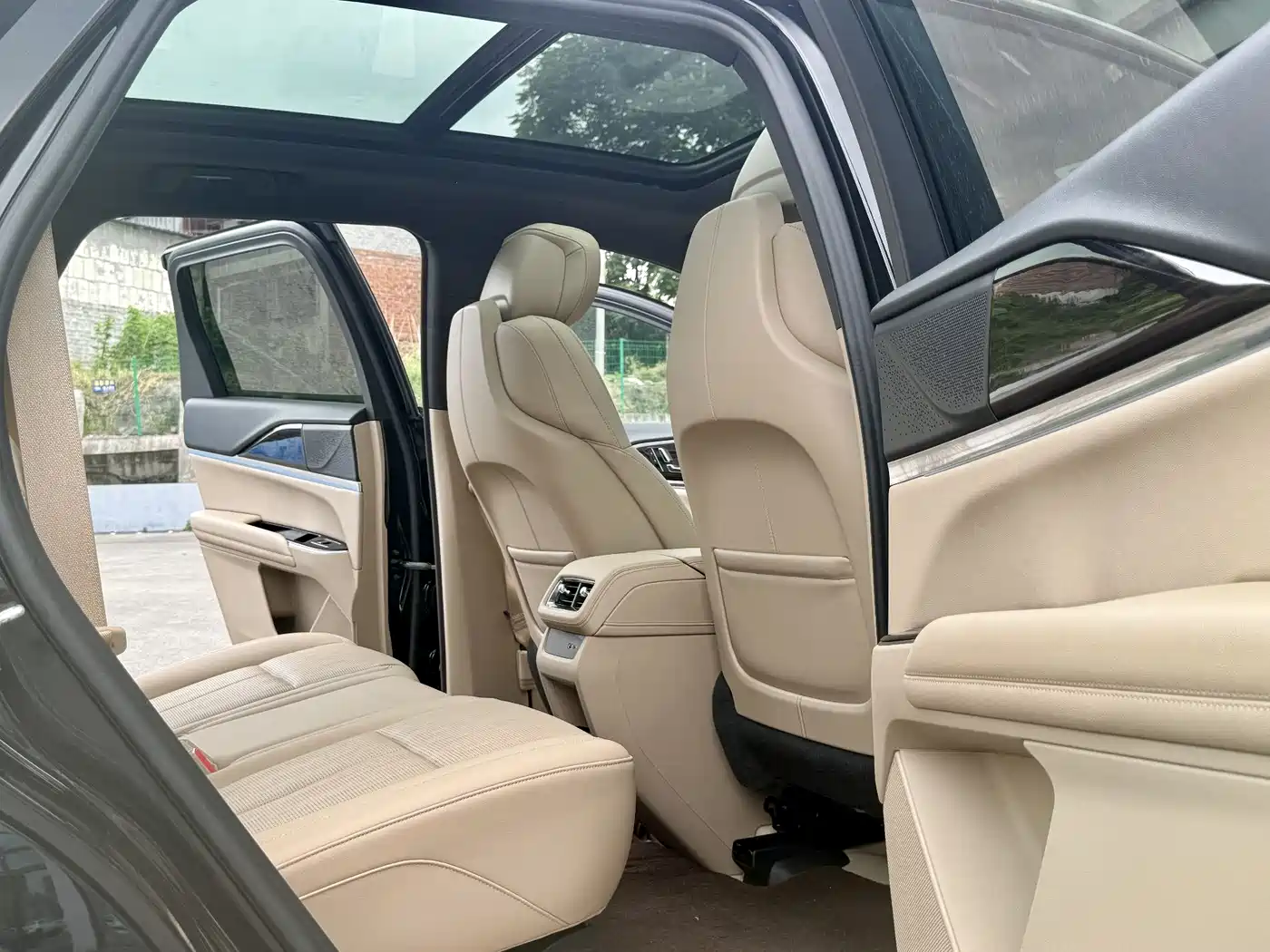 Cadillac XT5 2025 2.0T Luxury фото 8
