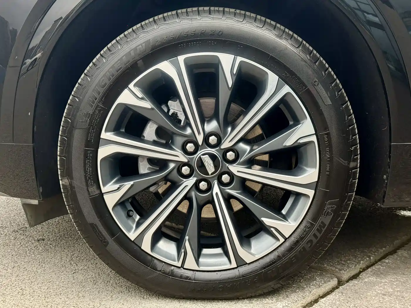 Cadillac XT5 2025 2.0T Luxury фото 16