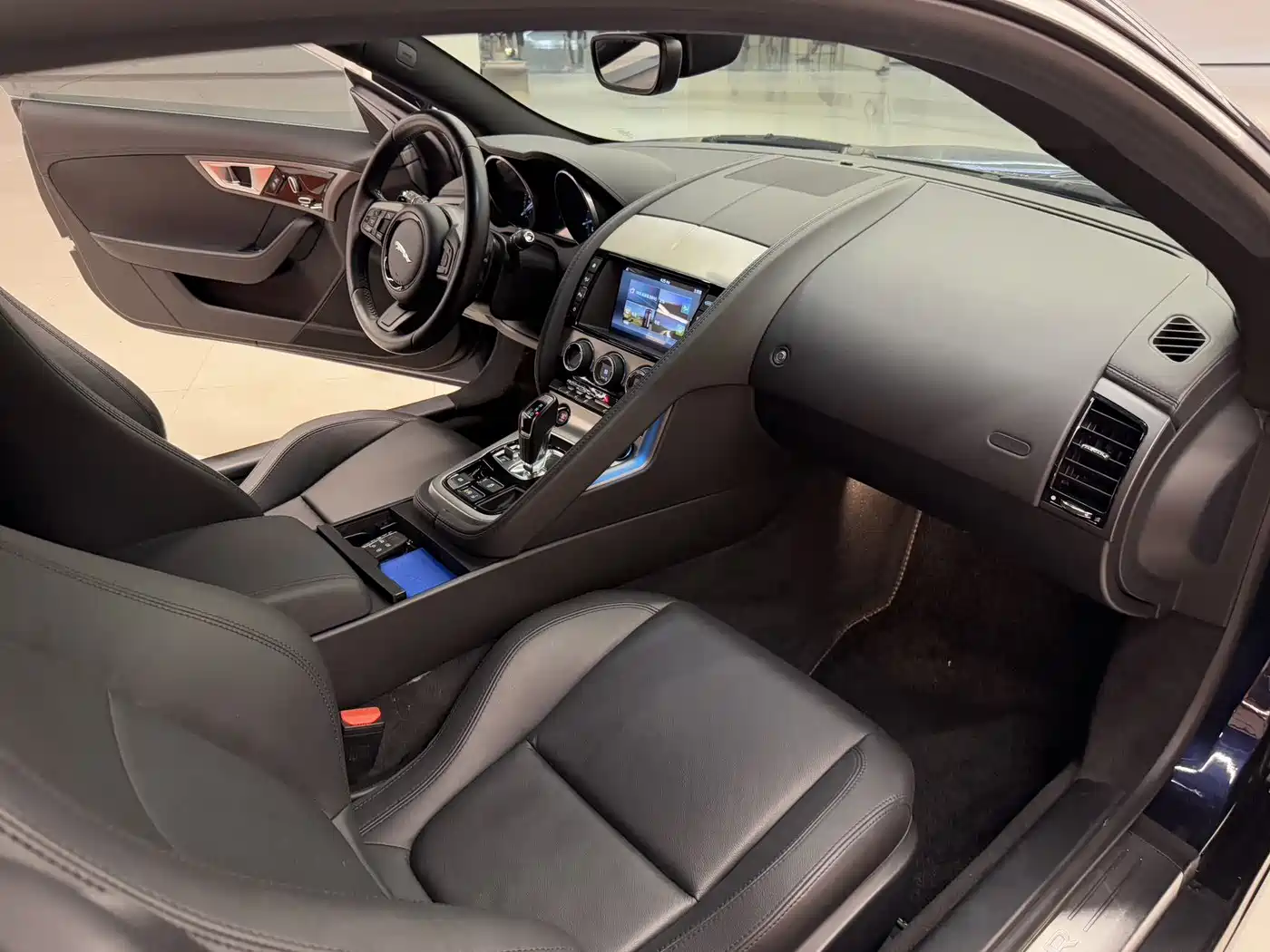 Jaguar F-TYPE 2017 2016 3.0 SC Hardtop