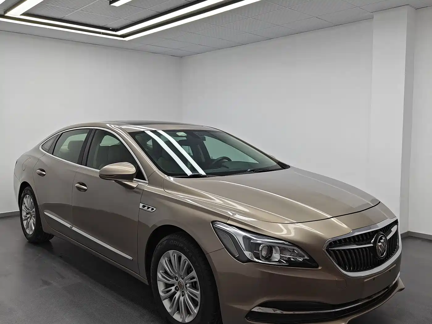 Buick LaCrosse 2016 Facelift 20T Leading фото 3