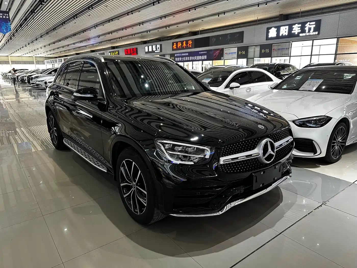 MERCEDES-BENZ GLC