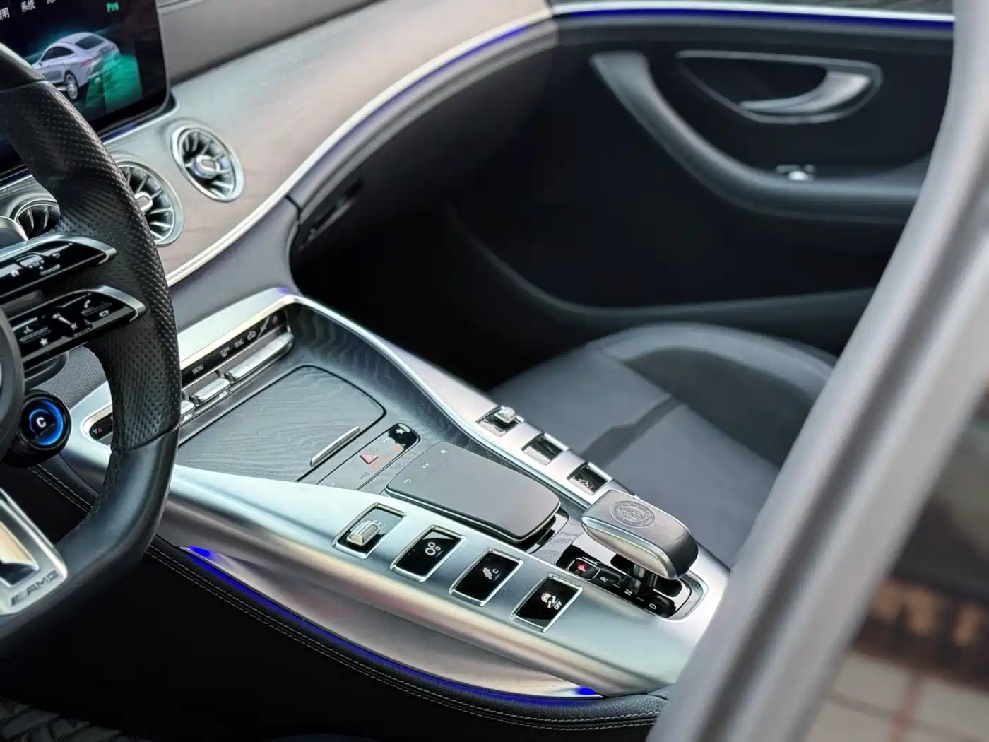 MERCEDES-BENZ AMG GT