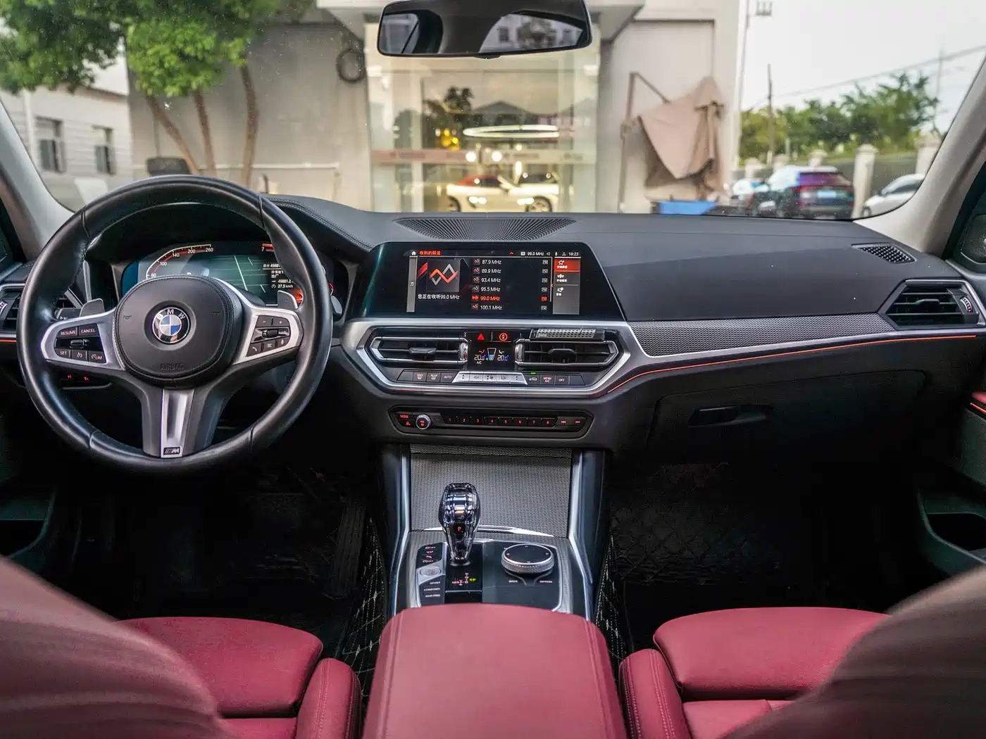 BMW 3 Series 2020 330i M Sport Blackout Package фото 13