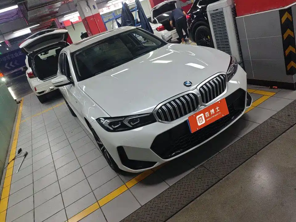 Фото 2 - BMW 3 Series