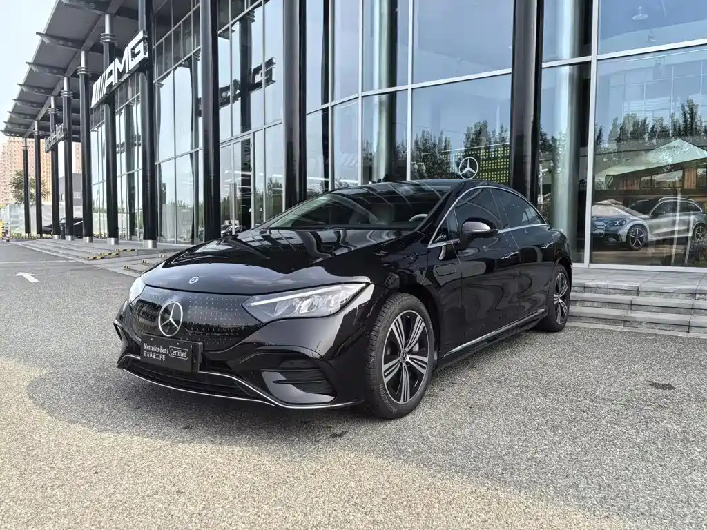 Mercedes-Benz EQE 2025