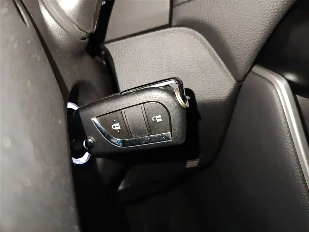Toyota RAV4 Rongfang 2024 2.0L CVT FWD Urban Edition фото 9