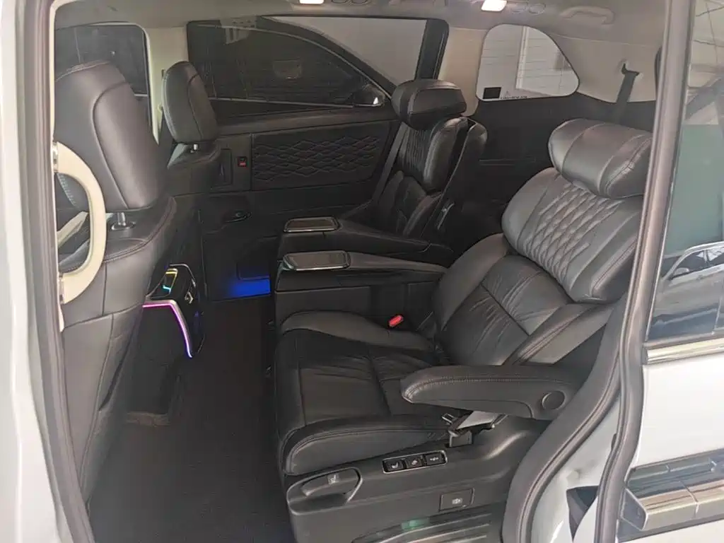 Honda Elysion 2024 2024 2.0L e:HEV Luxury Edition