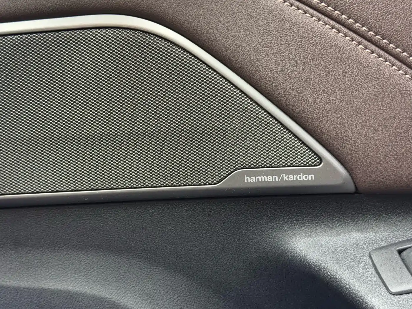 BMW 5 Series (Import) 2022 Facelift 540i Style Edition M Sport Package фото 17