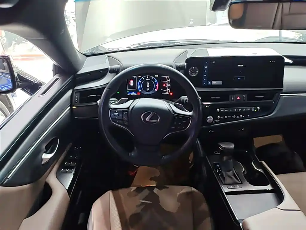 Lexus ES 2022 200 Excellence Edition фото 11