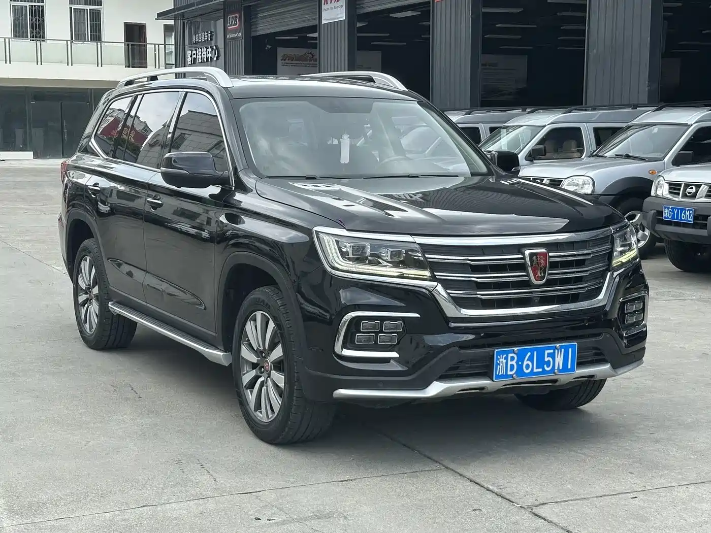 Roewe RX8 2018 2018 30T Smart Internet AWD Flagship Edition