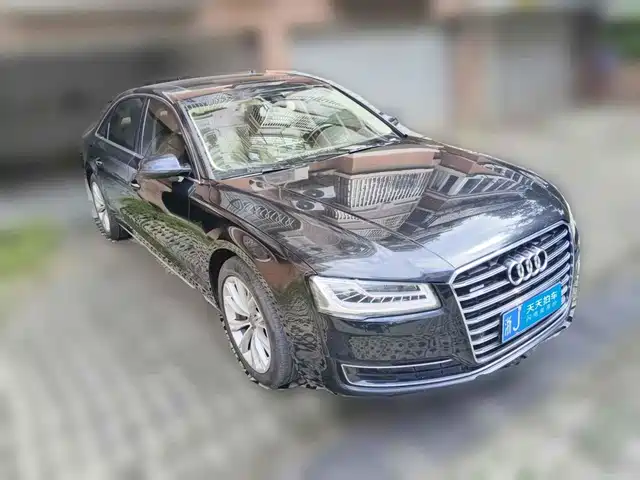 Audi A8 2014 Model A8L 40 hybrid — фото 3
