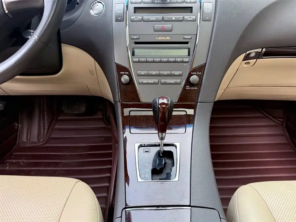 Lexus ES 2010 240 Luxury Edition фото 7