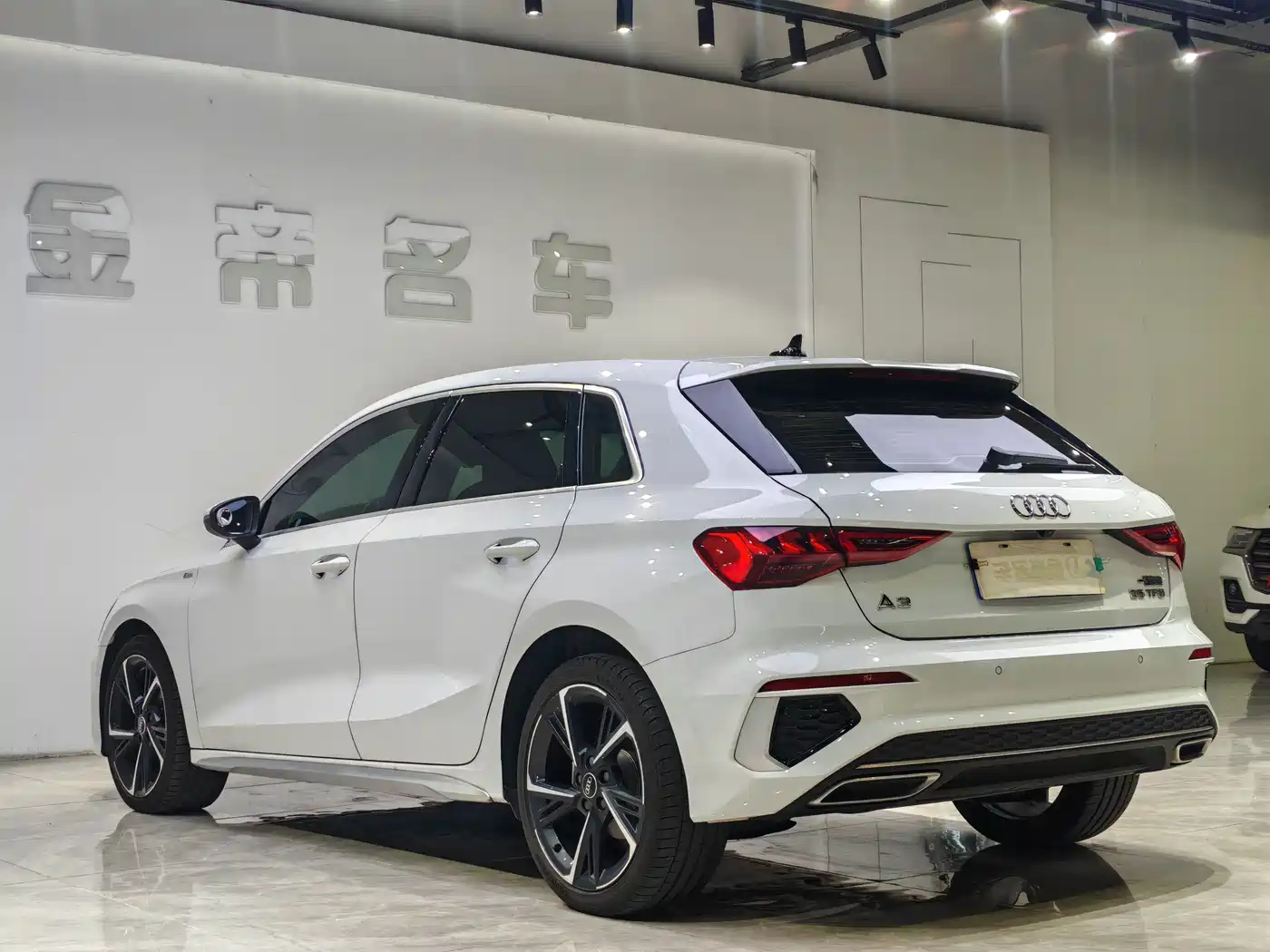 Audi A3 2024 Model Sportback 35 TFSI Fashion Sport фото 4
