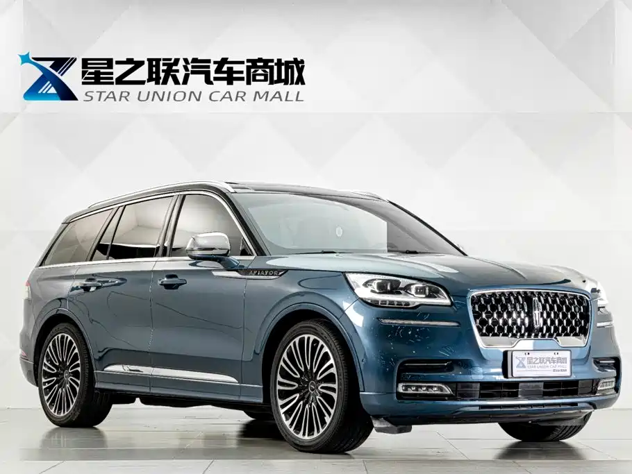 Фото 5 - Lincoln Aviator