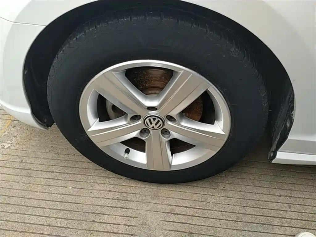 Volkswagen Lamando 2018 230TSI DSG Trend Edition фото 23