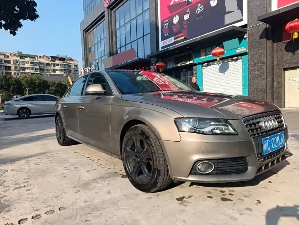 صورة 8 - Audi A4L