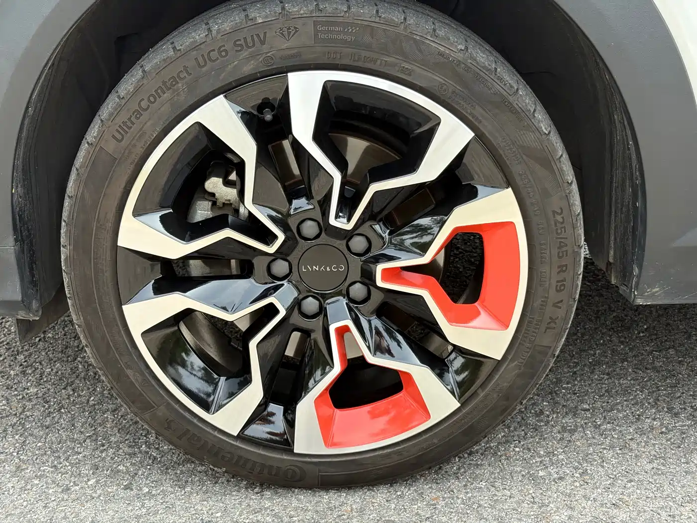 Lynk & Co 06 2023 Remix 1.5T Shine Halo фото 22