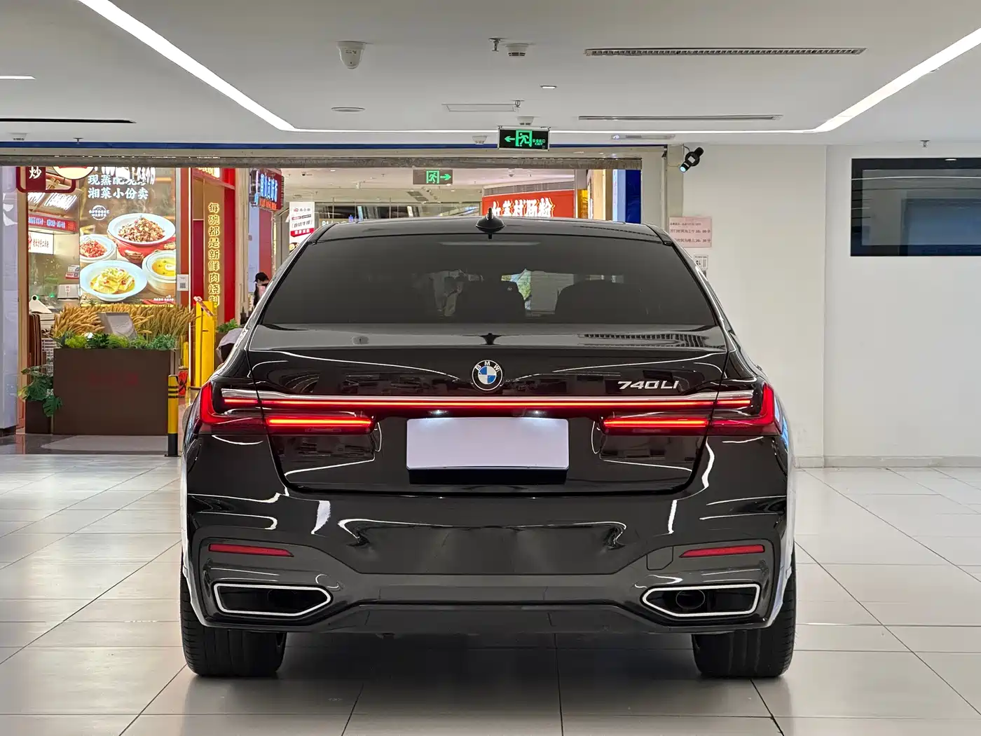 BMW 7 Series 2019 740Li Exclusive M Sport Package фото 6