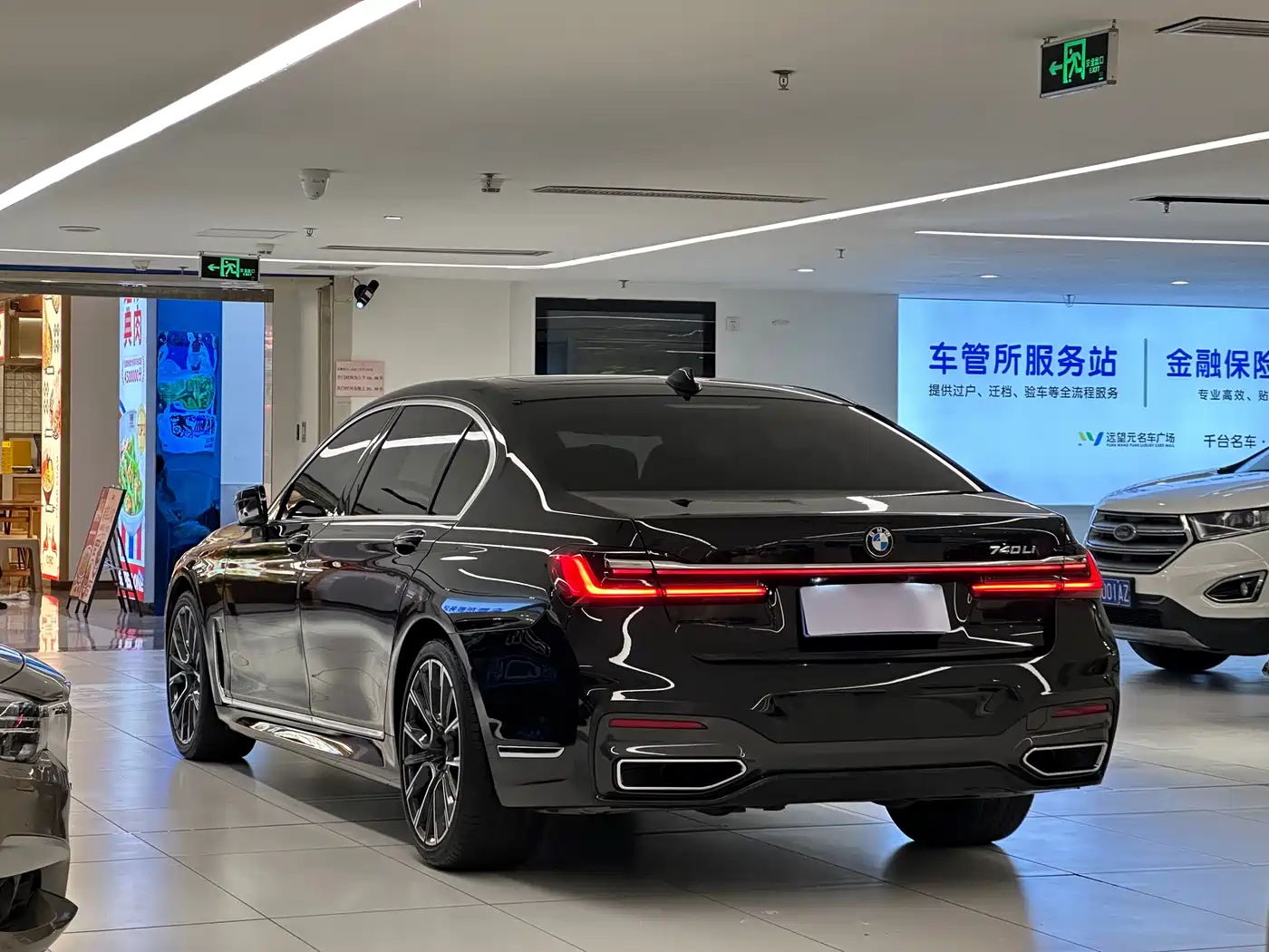 BMW 7 Series 2019 740Li Exclusive M Sport Package фото 5