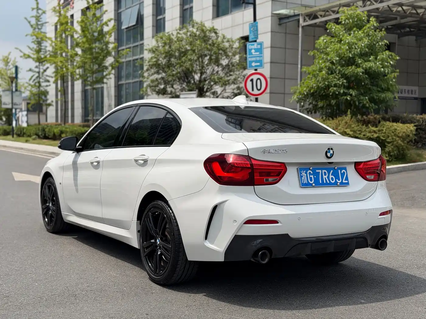 BMW 1 Series 2023 2023 125i M Sport Shadow Edition