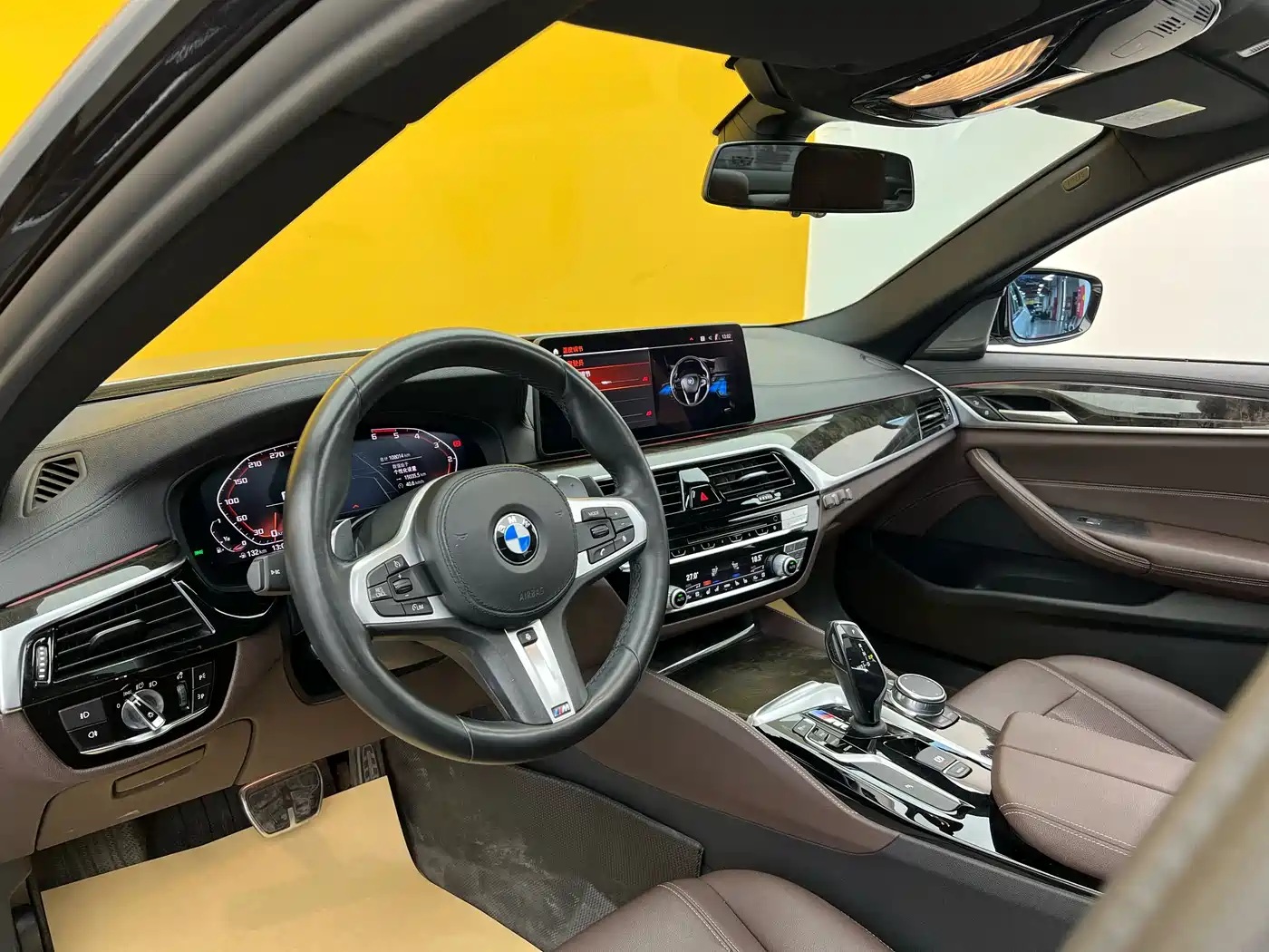 BMW 5 Series 2019 525Li M Sport Package фото 5