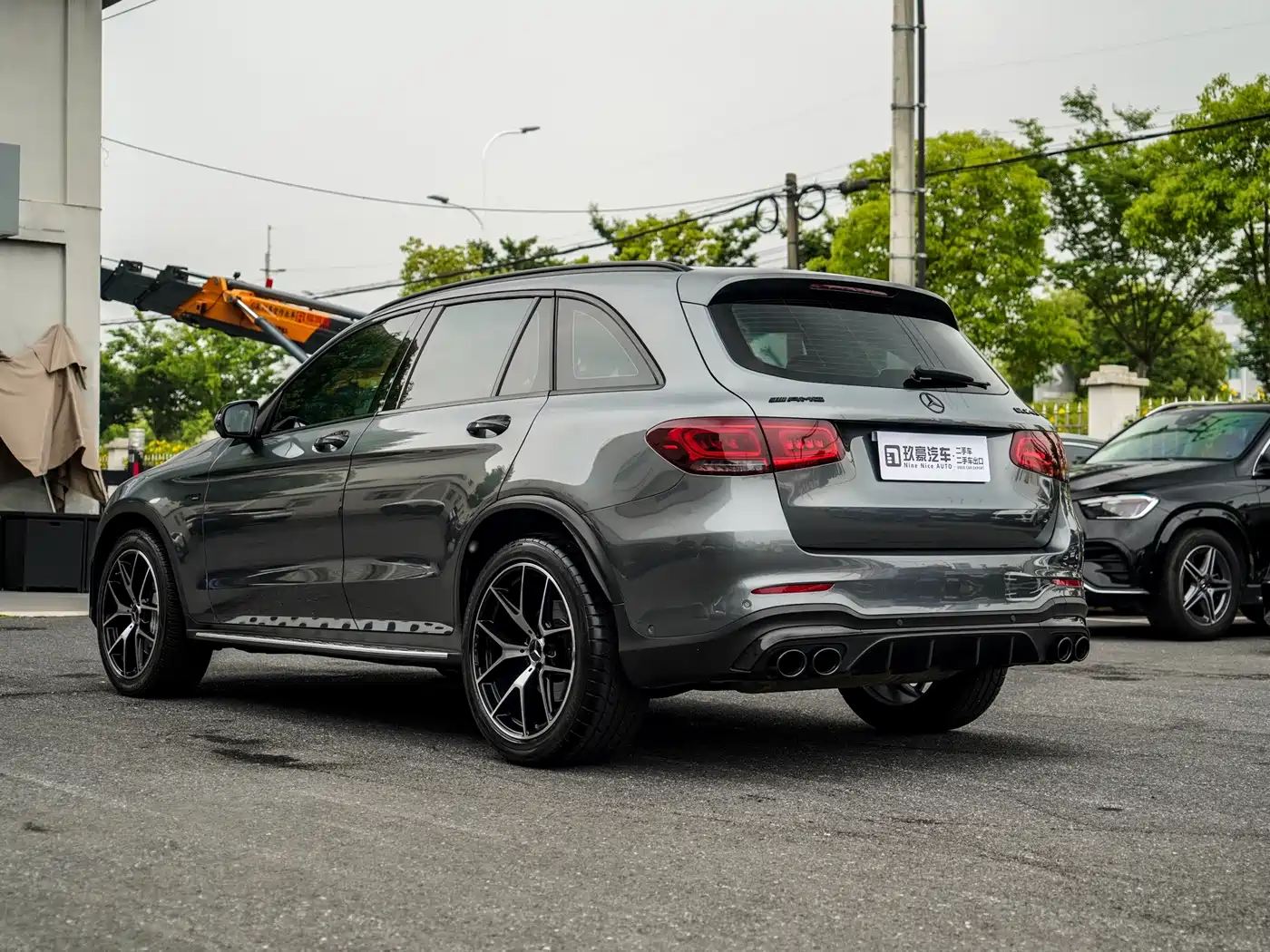 MERCEDES-BENZ GLC AMG